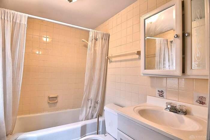 6937 Main Street, Dayton, Ohio 45415