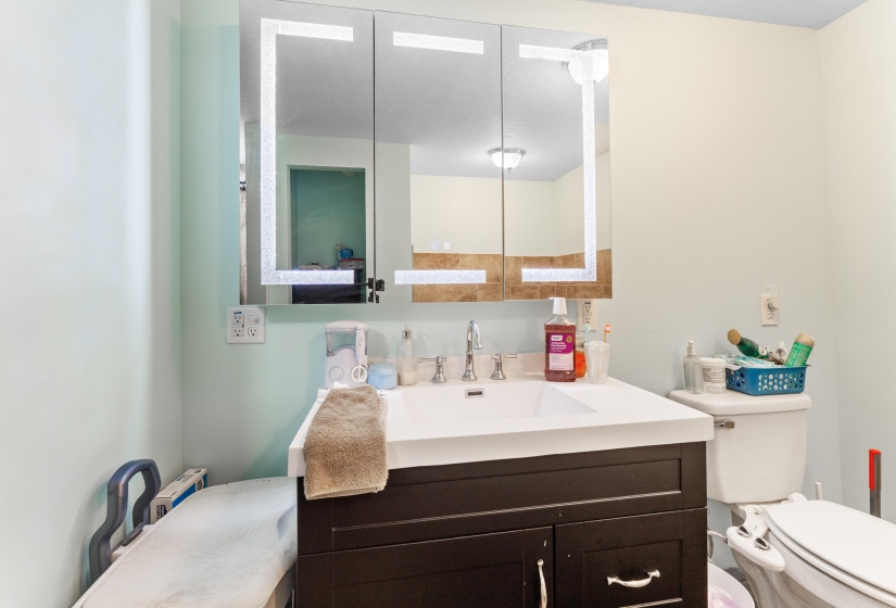109 Belmont St (Interior Retake-3