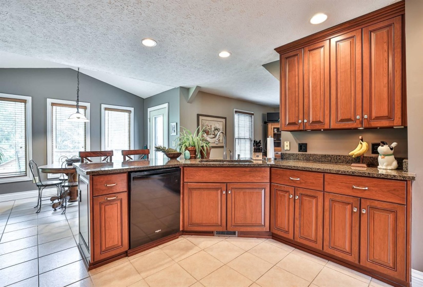 020-Kitchen-4