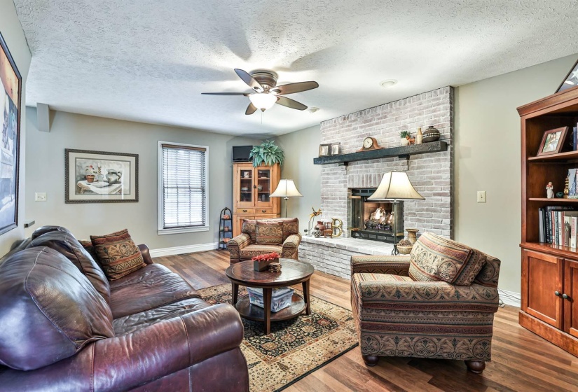 009-Family-Room