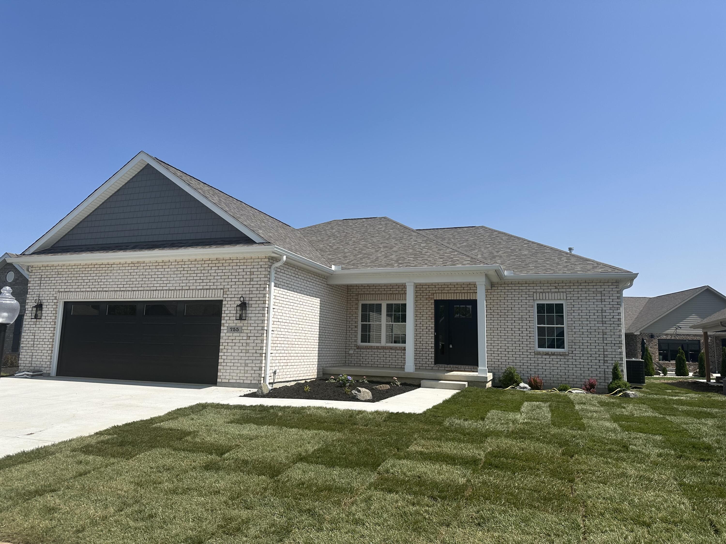 755 Bentley Circle, Troy, Ohio 45373