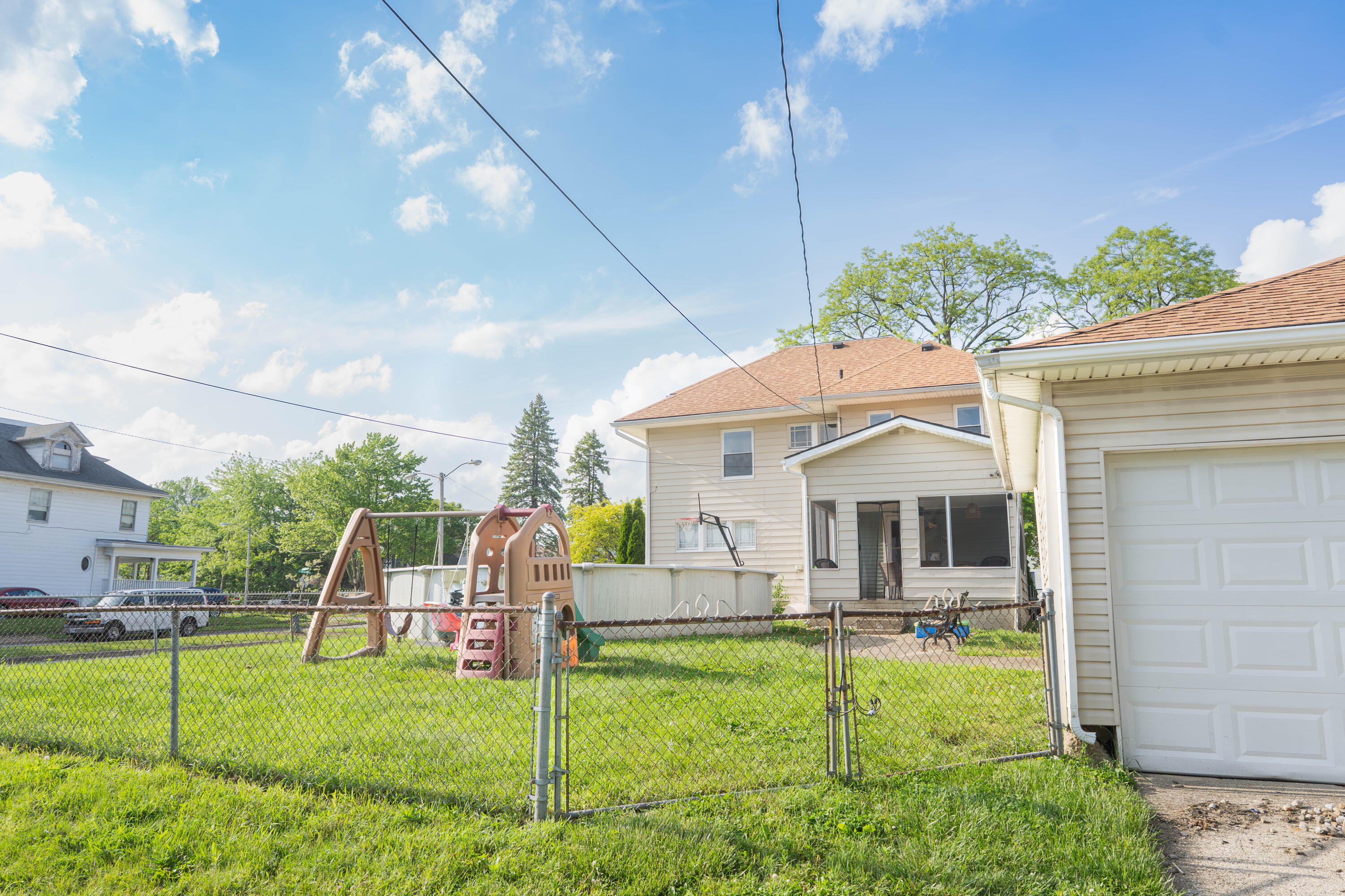 2201 Elmwood Avenue, Springfield, Ohio 45505