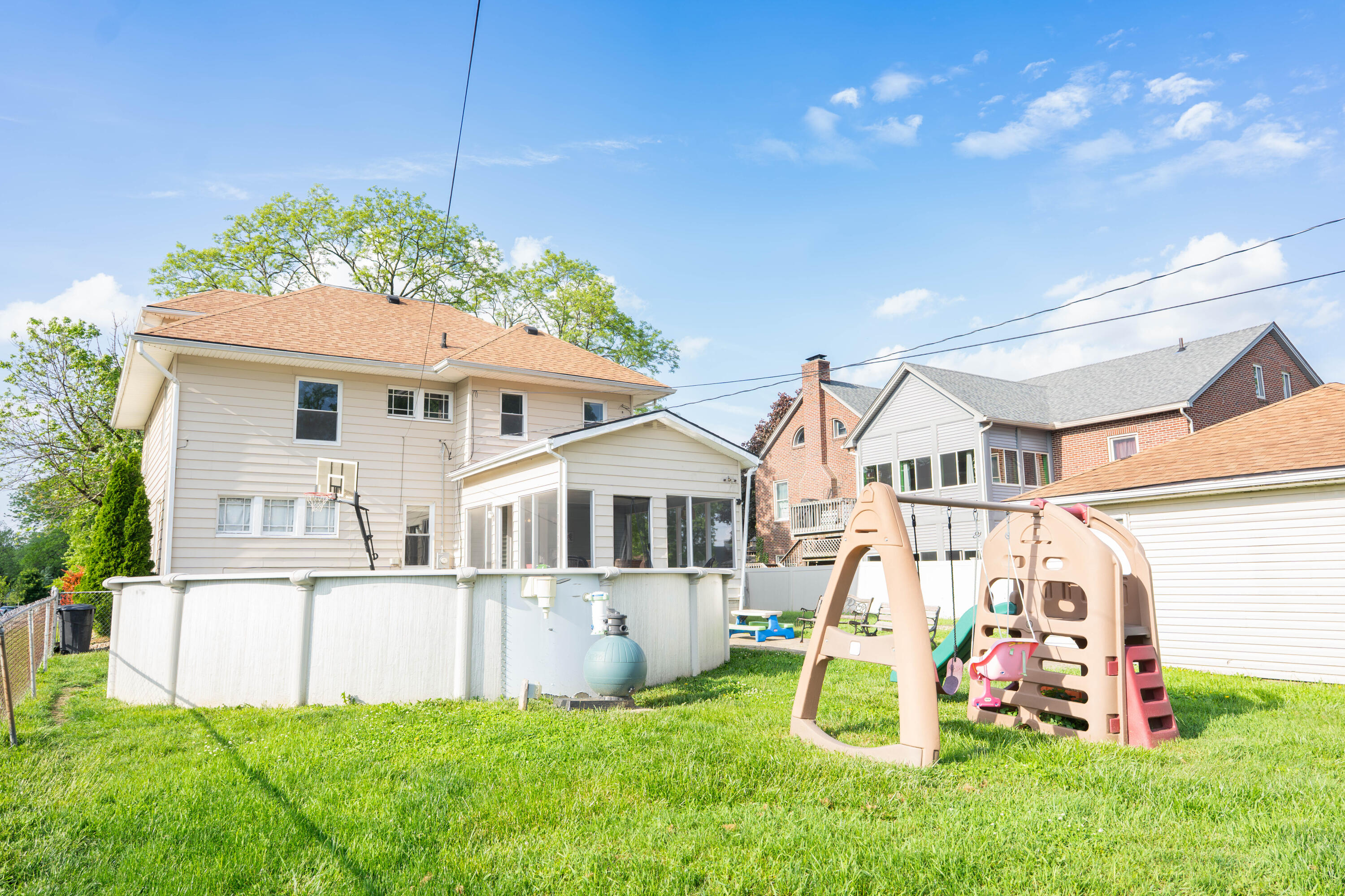 2201 Elmwood Avenue, Springfield, Ohio 45505