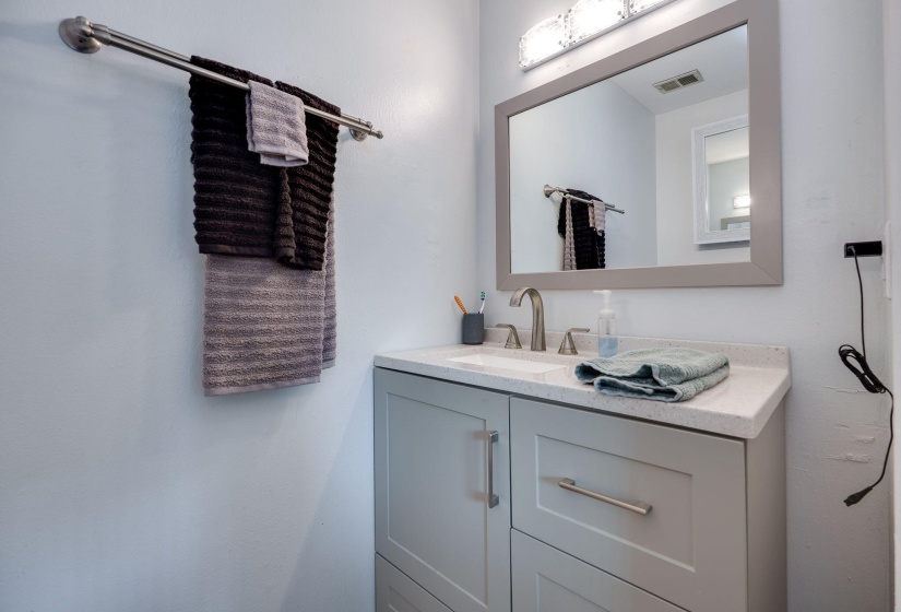 25-web-or-mls-5235-wakefield-dr