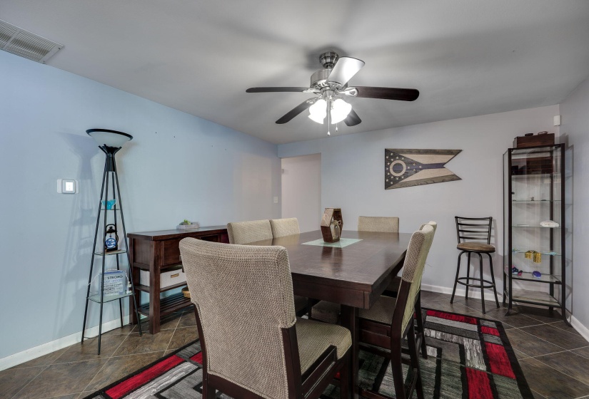 8-web-or-mls-5235-wakefield-dr