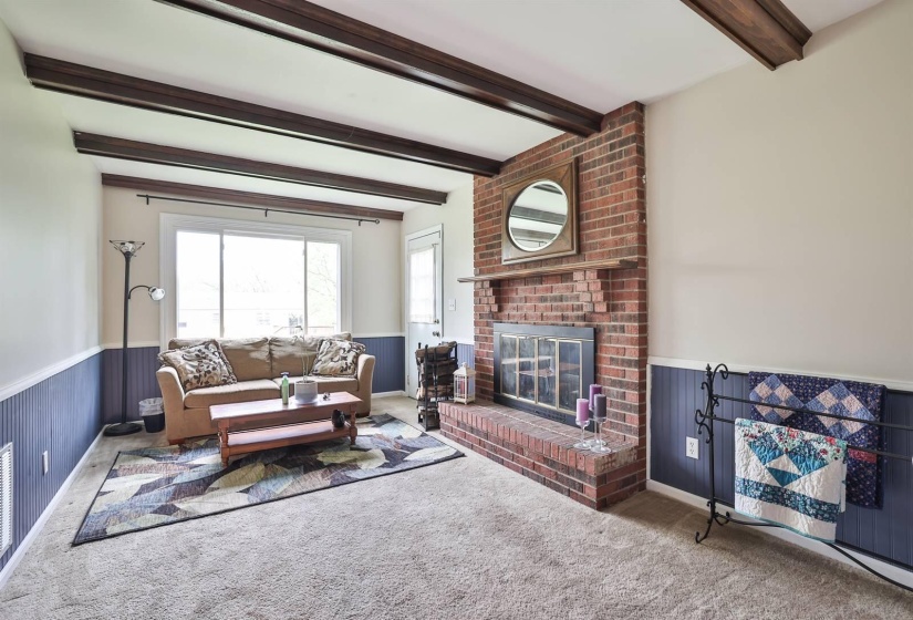 009-Family-Room