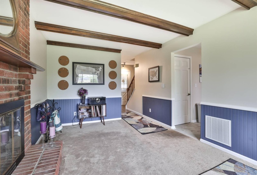 011-Family-Room-4