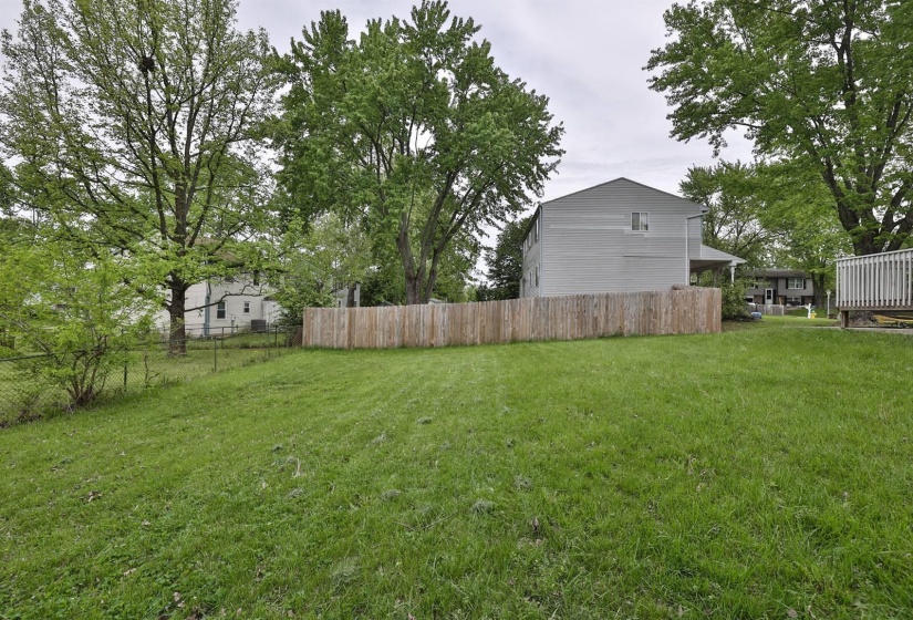 037-Yard-3