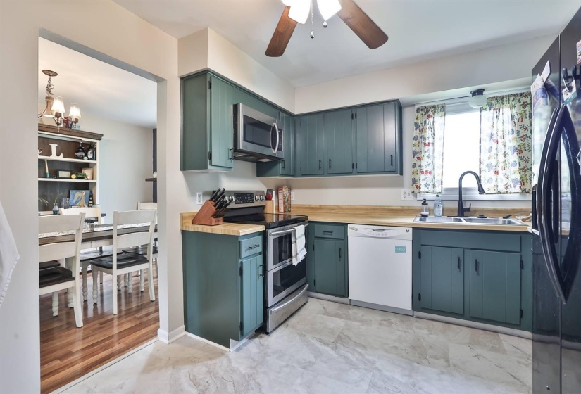 014-Kitchen