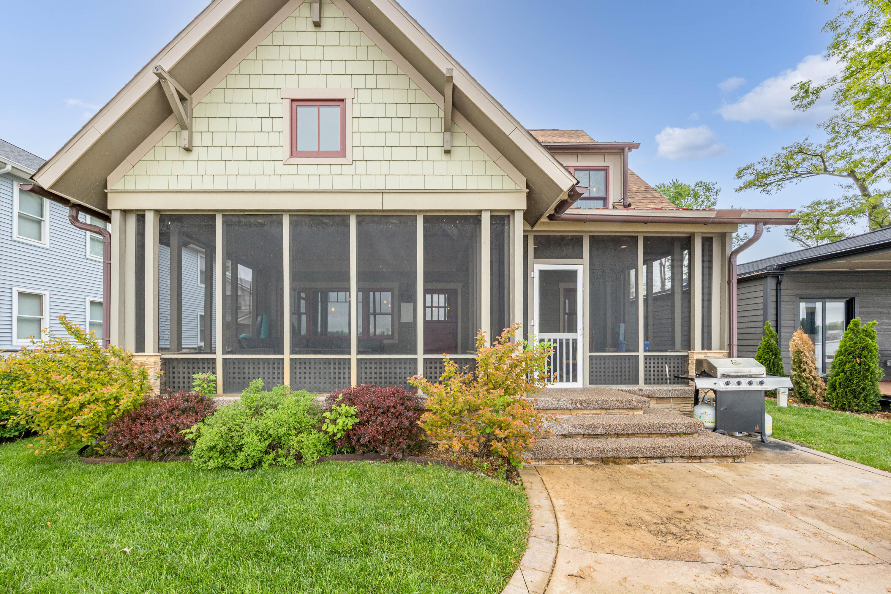 7933 Hickory Avenue, Russells Point, Ohio 43348