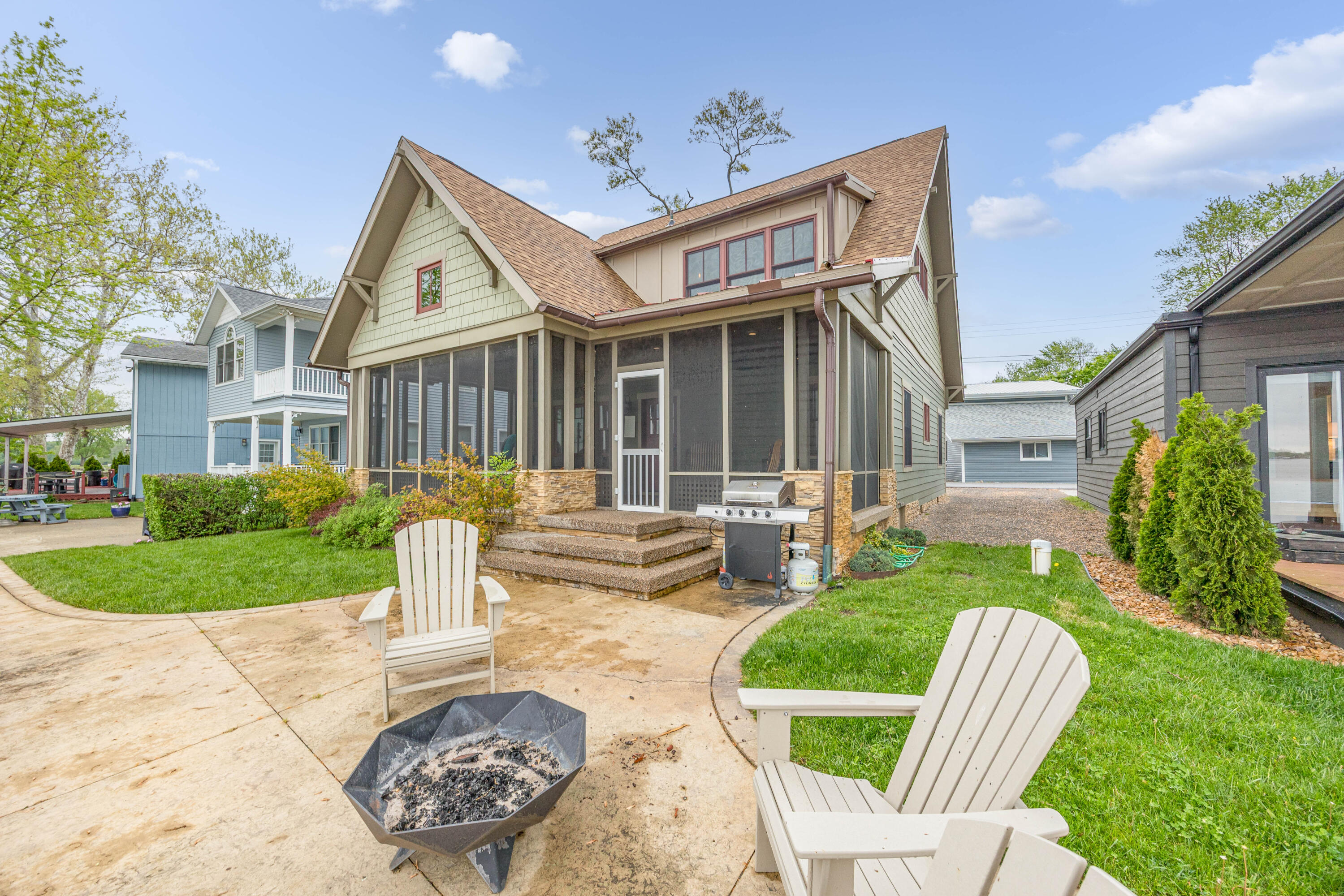 7933 Hickory Avenue, Russells Point, Ohio 43348