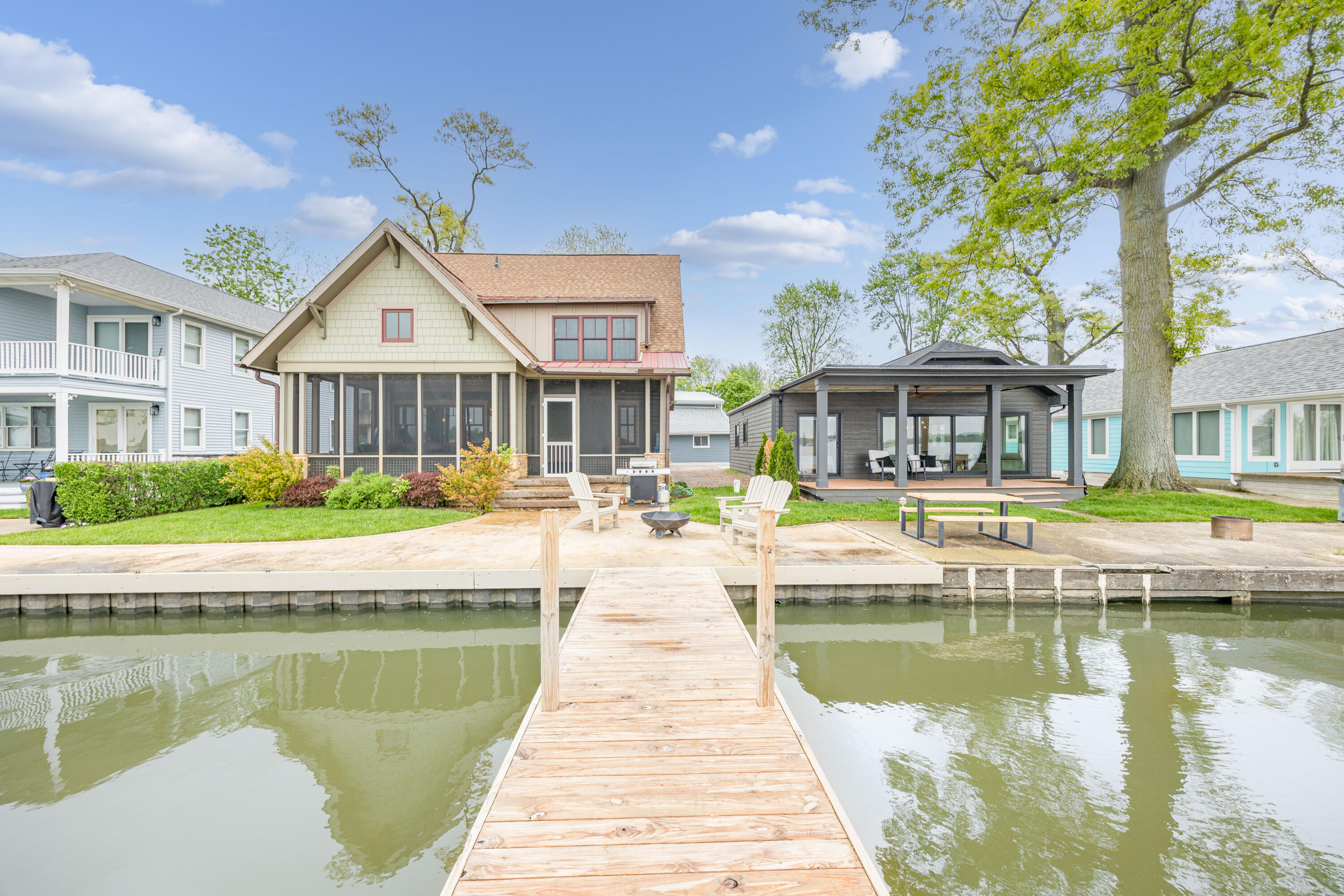 7933 Hickory Avenue, Russells Point, Ohio 43348