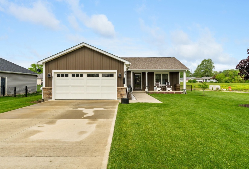 84 Dudley Cir (Exterior)-4