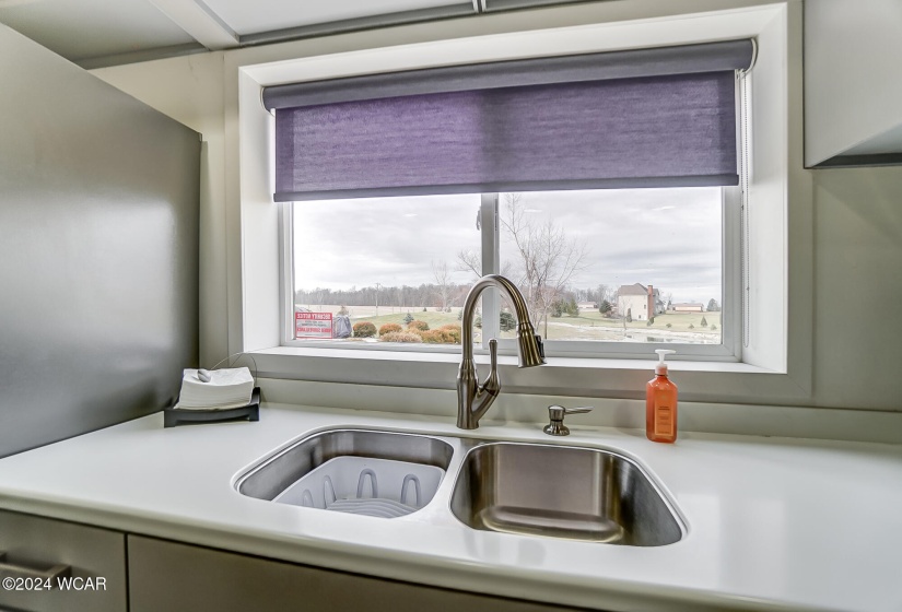 16201 Amsterdam Road, Anna, Ohio, 2 Bedrooms Bedrooms, ,1 BathroomBathrooms,Residential,For Sale,Amsterdam,305904