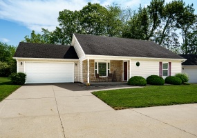 600 Fenview Drive, New Carlisle, Ohio 45344, 2 Bedrooms Bedrooms, ,2 BathroomsBathrooms,Residential,For Sale,Fenview,1038705