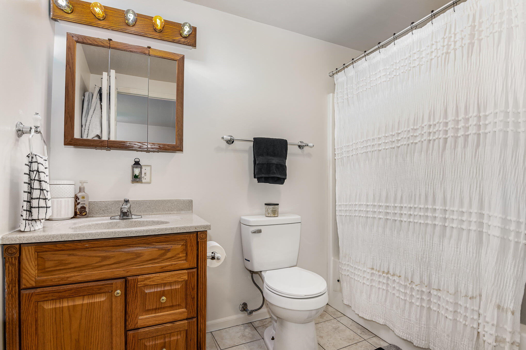 1483 Burnett Road, Springfield, Ohio 45505