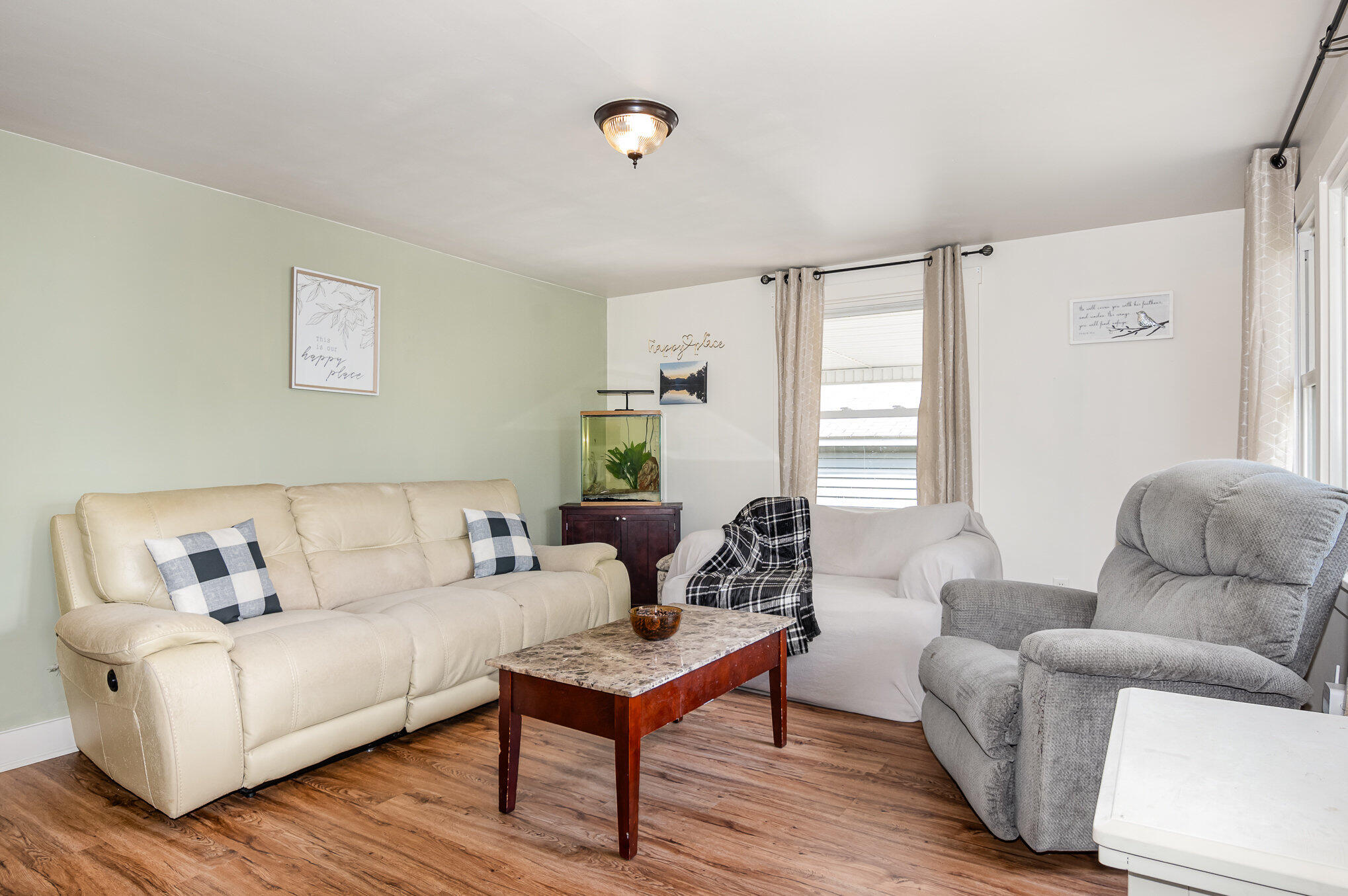 1483 Burnett Road, Springfield, Ohio 45505