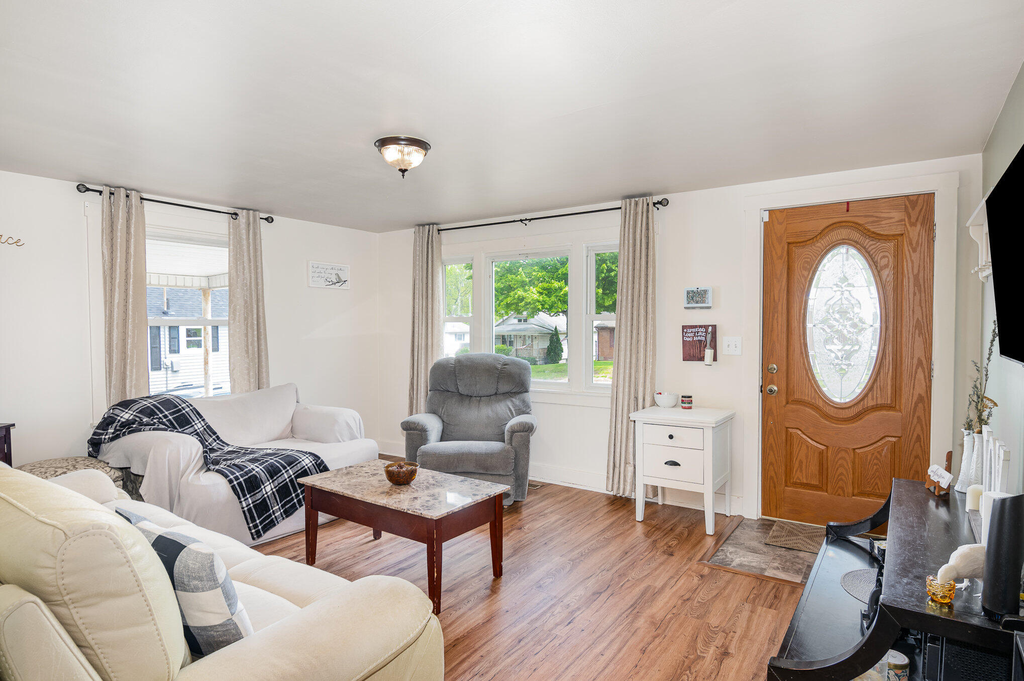 1483 Burnett Road, Springfield, Ohio 45505