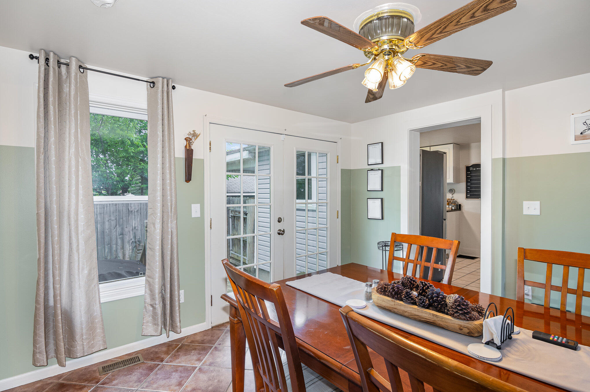 1483 Burnett Road, Springfield, Ohio 45505