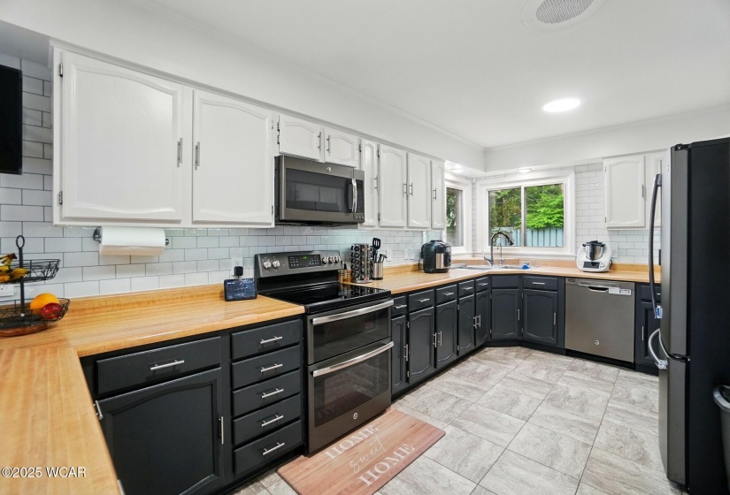 6 Sheffield Lane, Lima, Ohio, 3 Bedrooms Bedrooms, ,2 BathroomsBathrooms,Residential,For Sale,Sheffield,306918