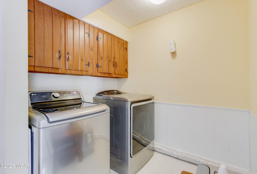 213 Johns Avenue, Elida, Ohio, 3 Bedrooms Bedrooms, ,2 BathroomsBathrooms,Residential,For Sale,Johns,307091
