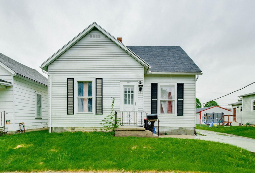 2-web-or-mls-2025 05 06 - 608WPearlSt-Wa