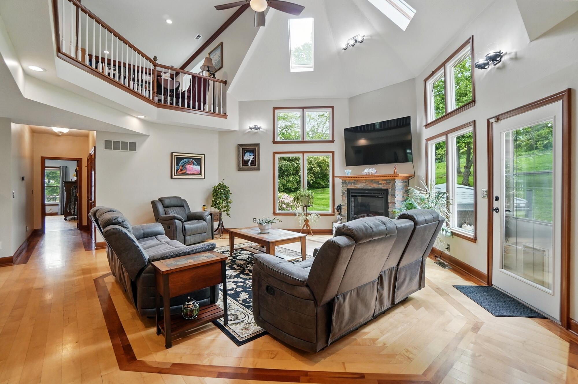 2642 Kilkenny Court, Springfield, Ohio 45503