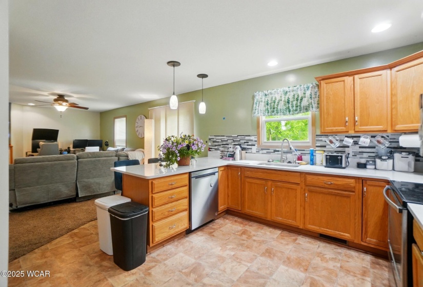 1820 Bishop Lane, Findlay, Ohio, 3 Bedrooms Bedrooms, ,2 BathroomsBathrooms,Residential,For Sale,Bishop,307092