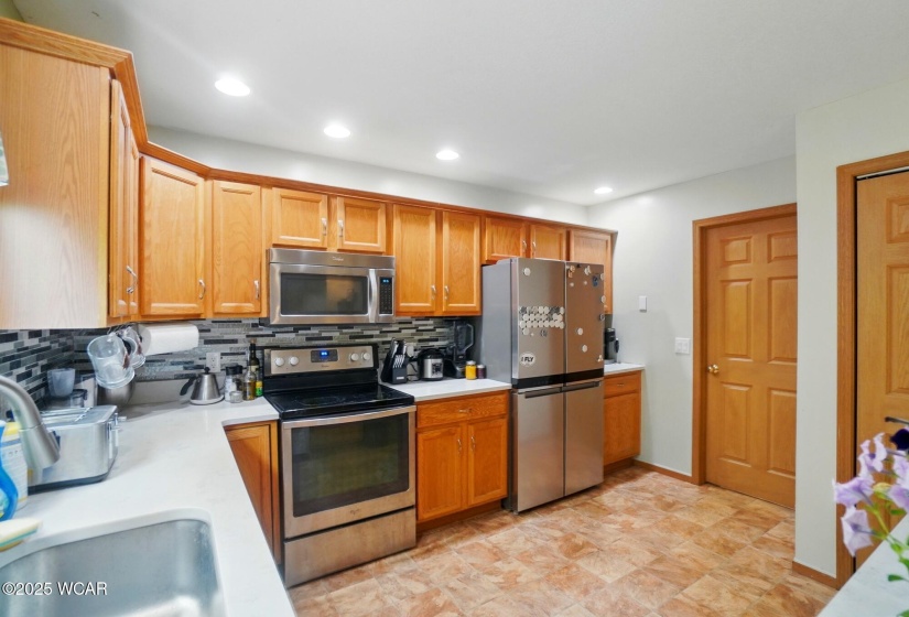 1820 Bishop Lane, Findlay, Ohio, 3 Bedrooms Bedrooms, ,2 BathroomsBathrooms,Residential,For Sale,Bishop,307092