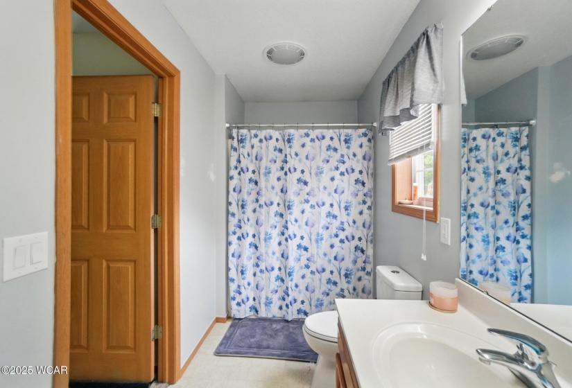 1820 Bishop Lane, Findlay, Ohio, 3 Bedrooms Bedrooms, ,2 BathroomsBathrooms,Residential,For Sale,Bishop,307092