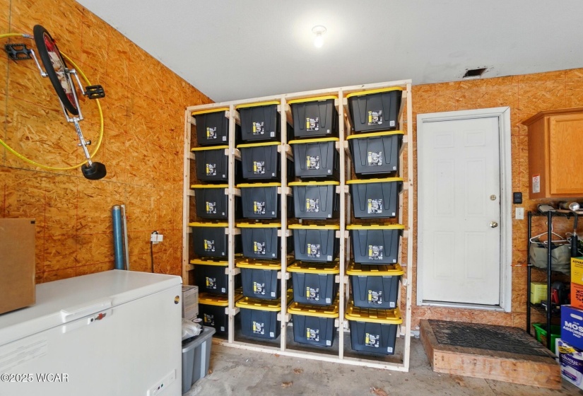 1820 Bishop Lane, Findlay, Ohio, 3 Bedrooms Bedrooms, ,2 BathroomsBathrooms,Residential,For Sale,Bishop,307092