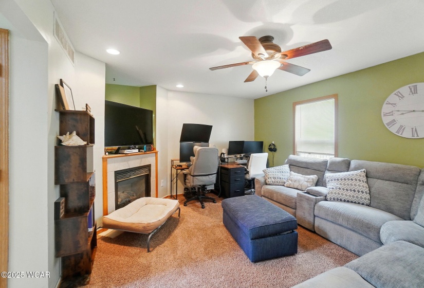 1820 Bishop Lane, Findlay, Ohio, 3 Bedrooms Bedrooms, ,2 BathroomsBathrooms,Residential,For Sale,Bishop,307092