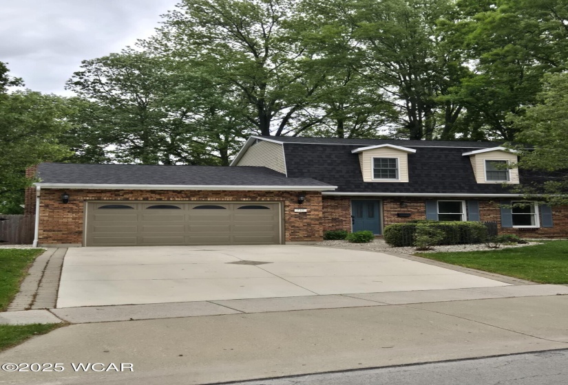 710 Royal Oak Drive, Saint Marys, Ohio, 4 Bedrooms Bedrooms, ,2 BathroomsBathrooms,Residential,For Sale,Royal Oak,307094