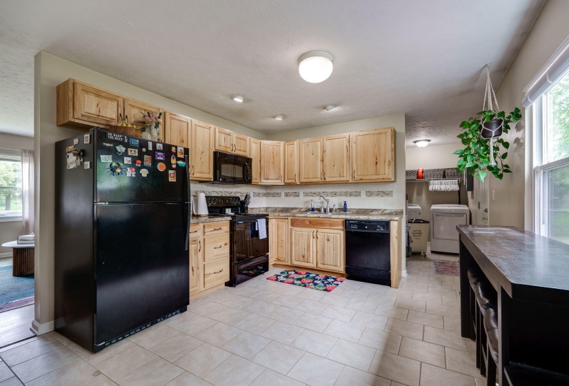 11-web-or-mls-1139-chalet-ave