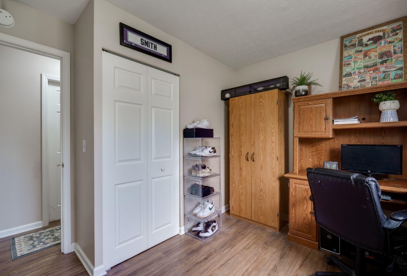 23-web-or-mls-1139-chalet-ave