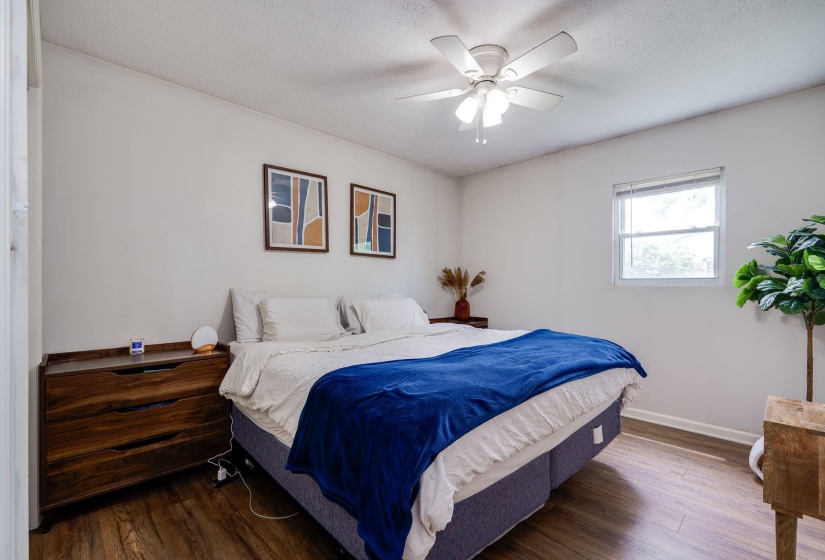 26-web-or-mls-1139-chalet-ave