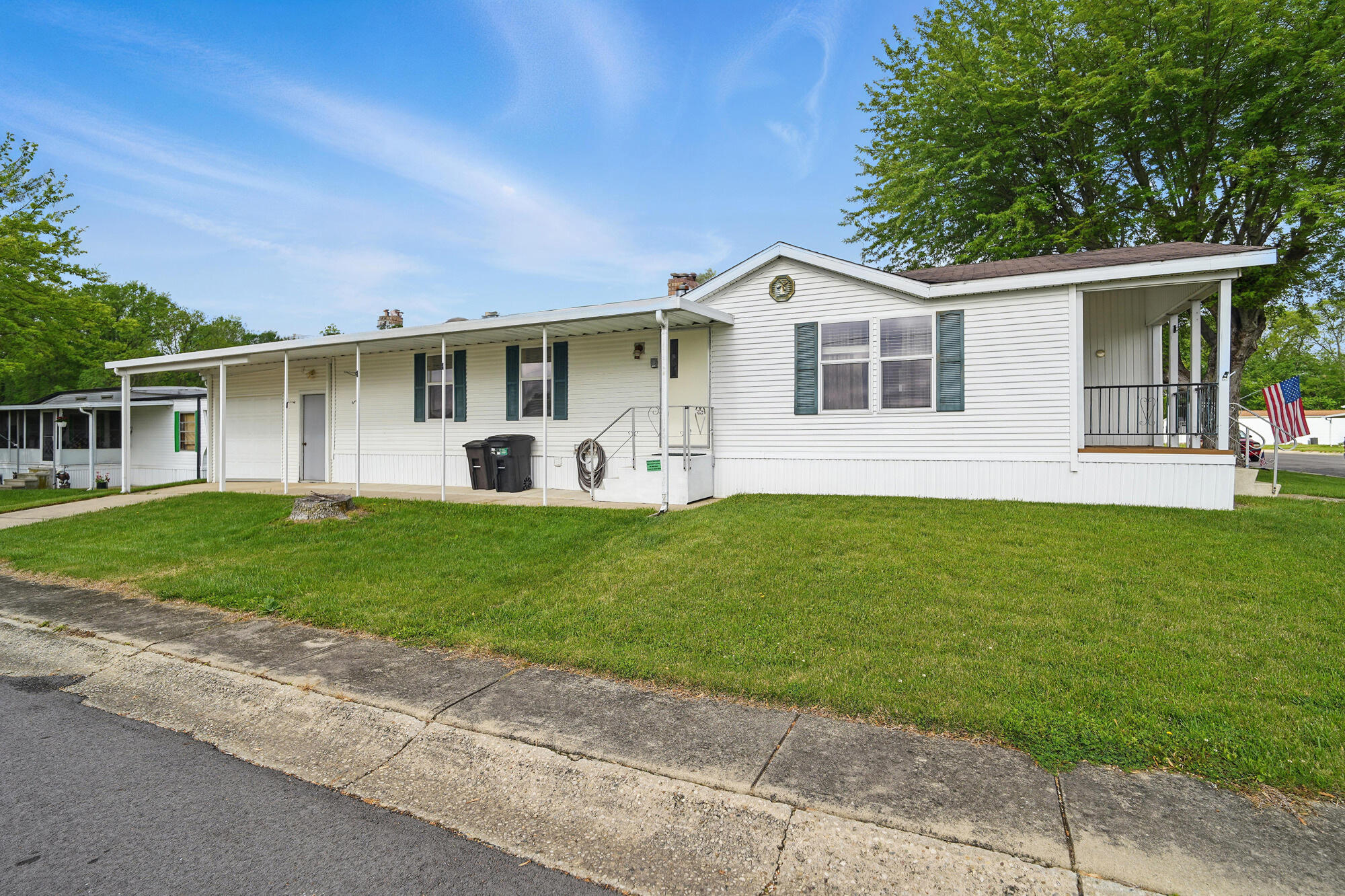 17 Sunset Drive, Springfield, Ohio 45504