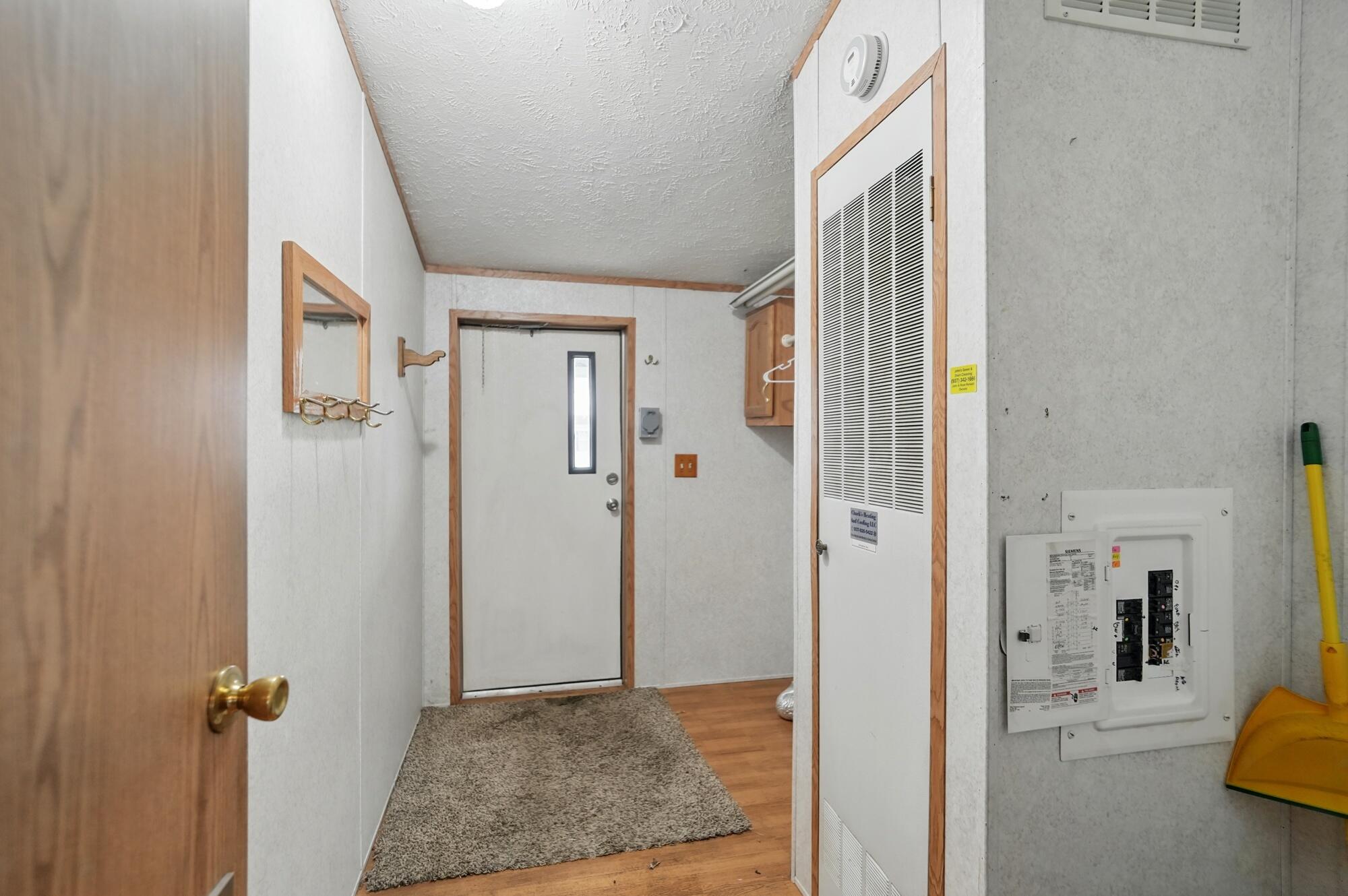 17 Sunset Drive, Springfield, Ohio 45504