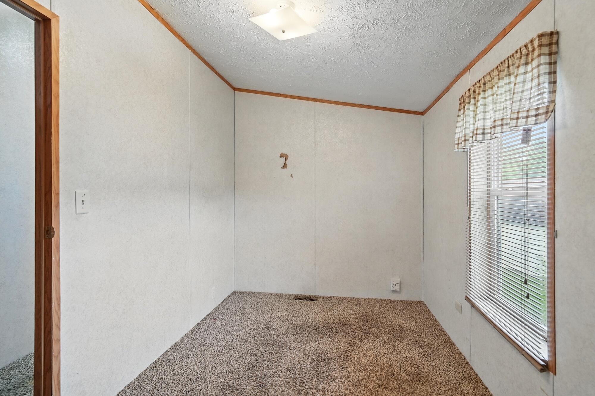 17 Sunset Drive, Springfield, Ohio 45504