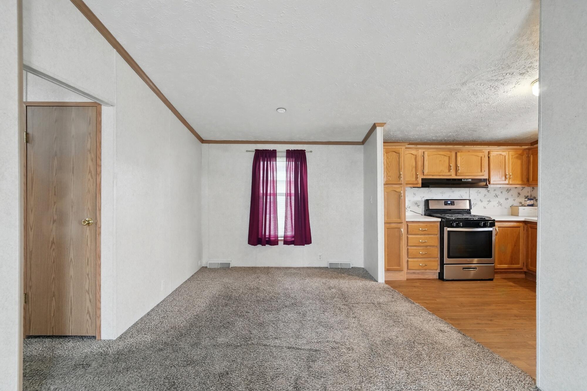17 Sunset Drive, Springfield, Ohio 45504