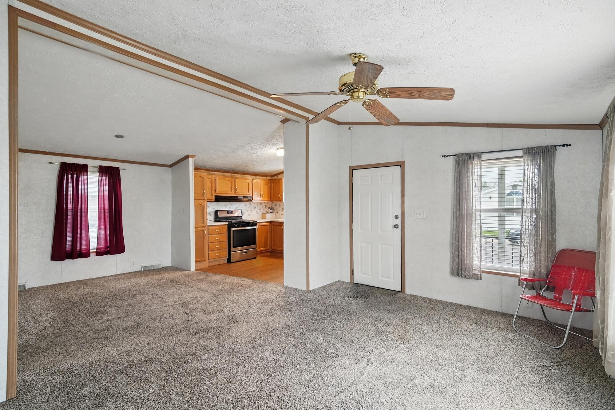 17 Sunset Drive, Springfield, Ohio 45504