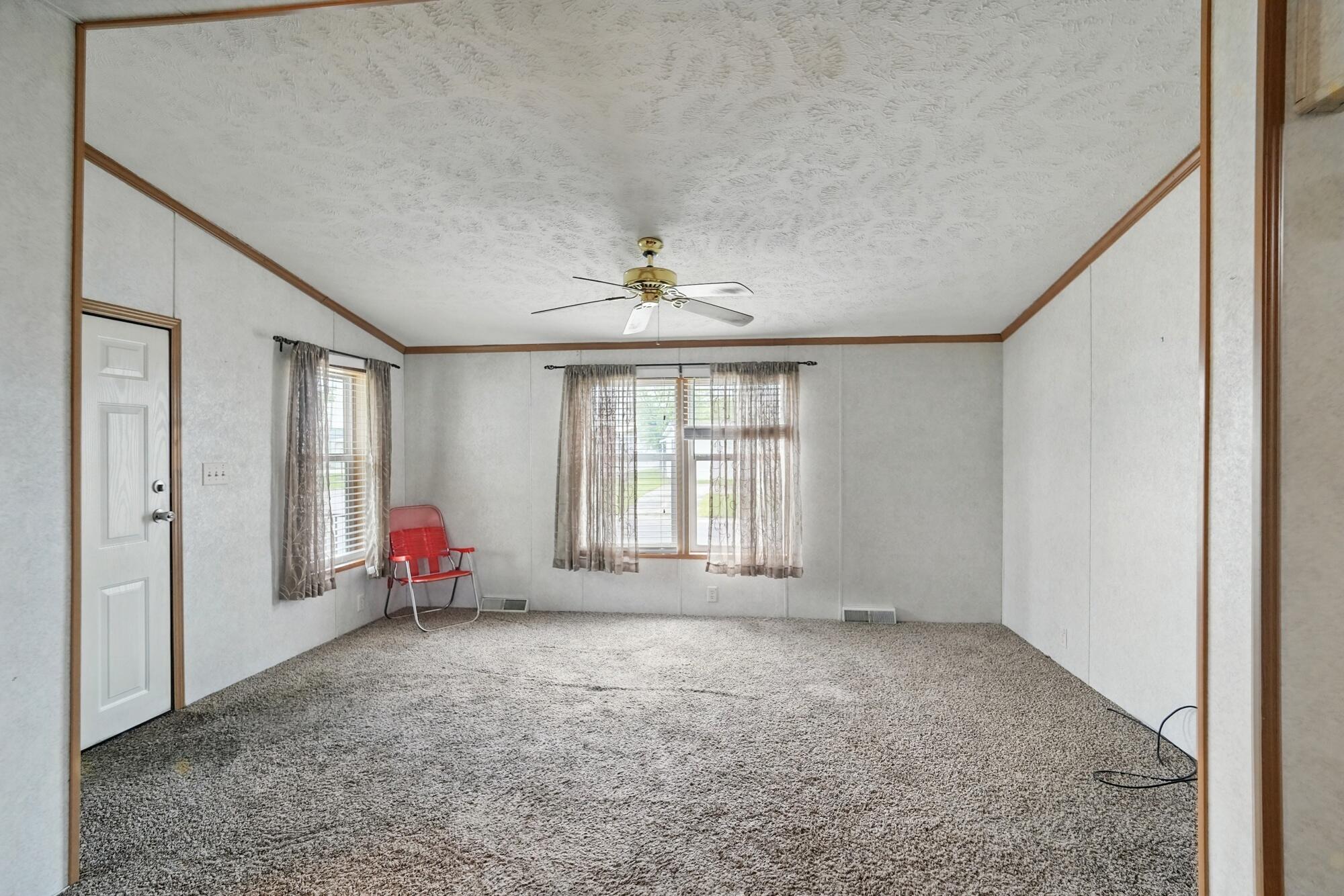 17 Sunset Drive, Springfield, Ohio 45504