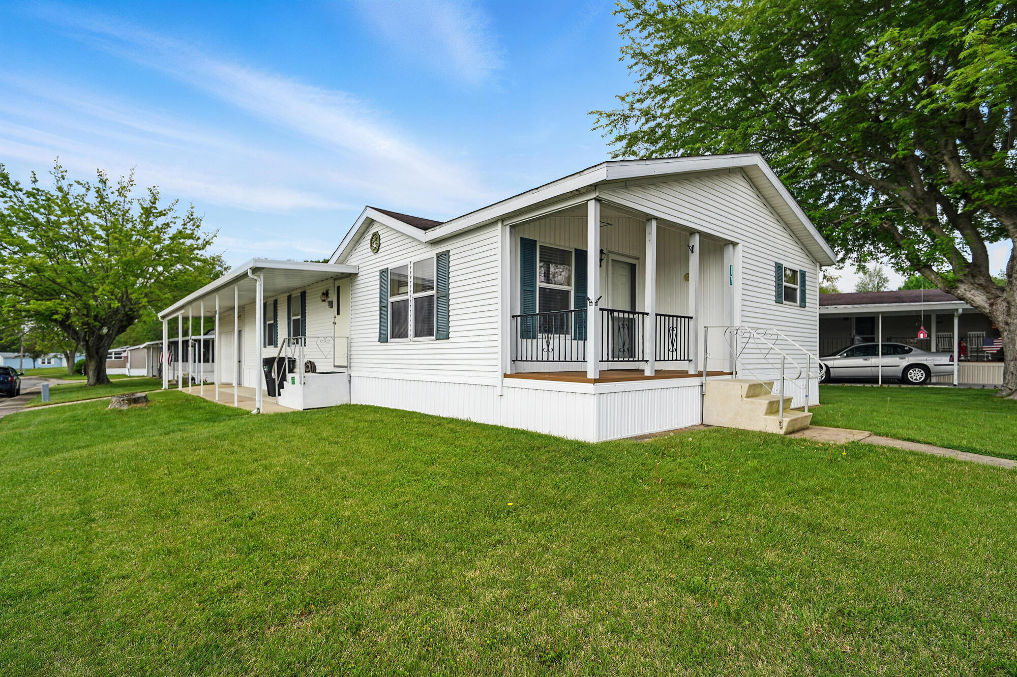 17 Sunset Drive, Springfield, Ohio 45504