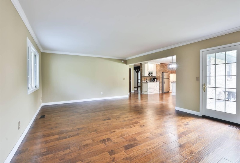 011-Family-Room-3