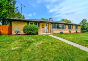 1519 Surrey Road, Troy, Ohio 45373, 3 Bedrooms Bedrooms, ,2 BathroomsBathrooms,Residential,For Sale,Surrey,1038755