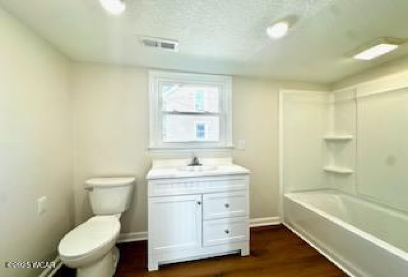 865 4th Street, Lima, Ohio, 3 Bedrooms Bedrooms, ,2 BathroomsBathrooms,Residential,For Sale,4th,307098