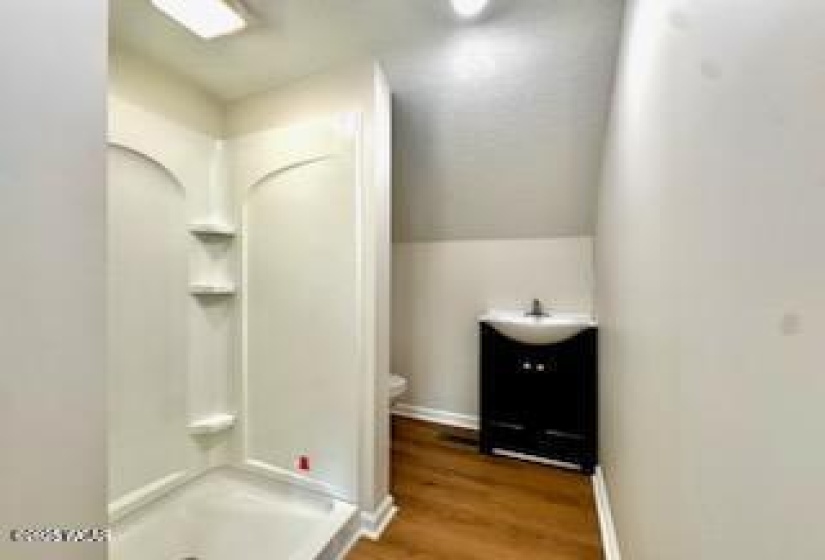 865 4th Street, Lima, Ohio, 3 Bedrooms Bedrooms, ,2 BathroomsBathrooms,Residential,For Sale,4th,307098
