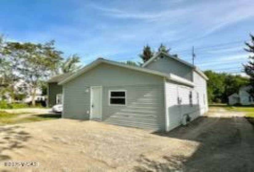 865 4th Street, Lima, Ohio, 3 Bedrooms Bedrooms, ,2 BathroomsBathrooms,Residential,For Sale,4th,307098