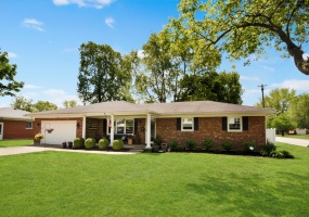 26 Greenmoor Drive, Arcanum, Ohio 45304, 3 Bedrooms Bedrooms, ,2 BathroomsBathrooms,Residential,For Sale,Greenmoor,1038773