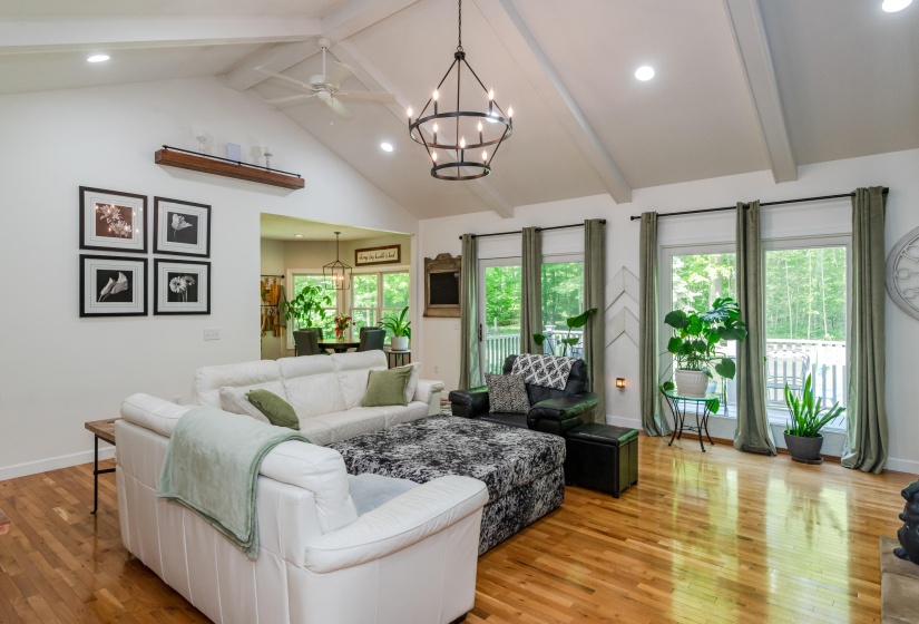 4559 Baker Rd 16